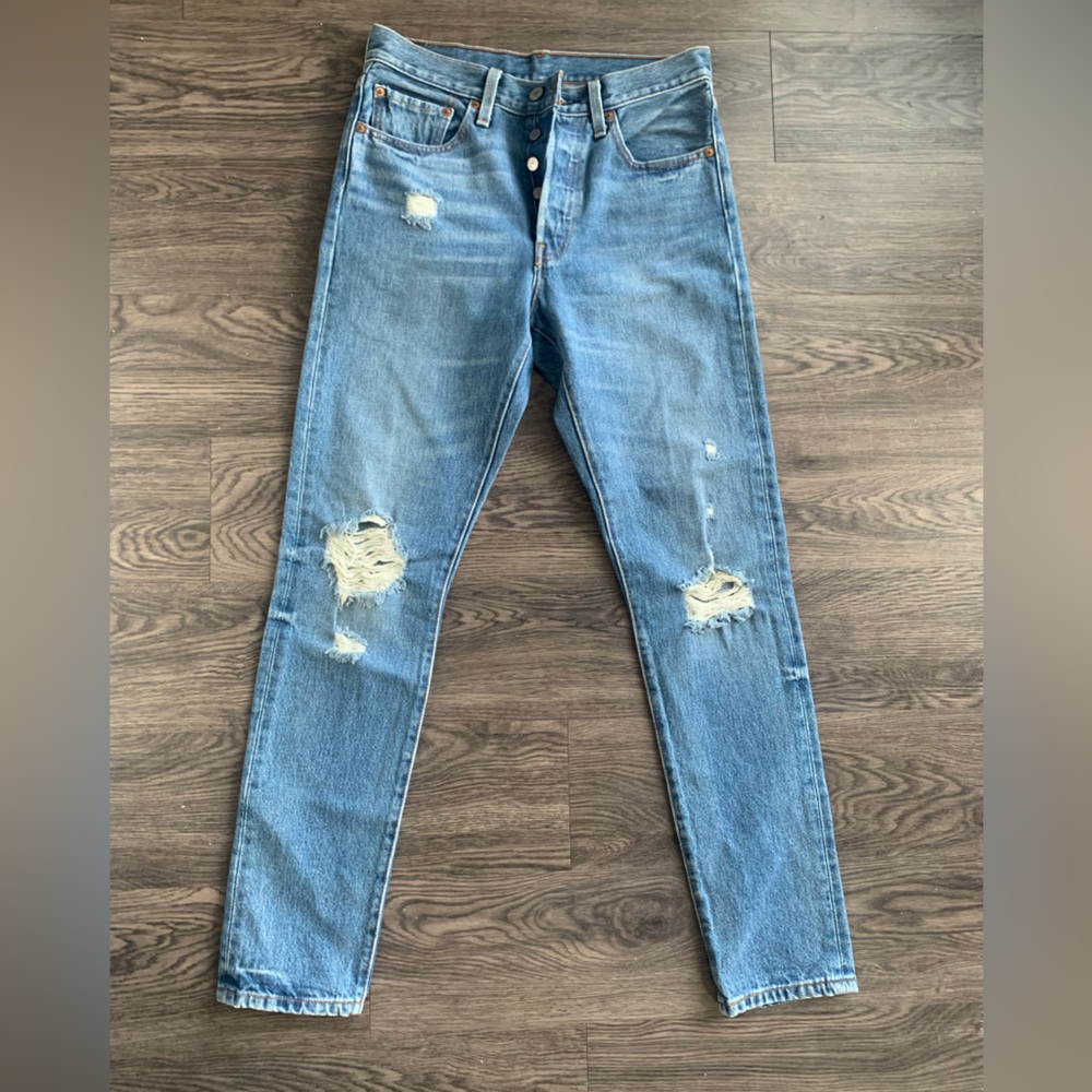 Women’s Levi 501S jeans. Distressed with rips throughout. Size W27 L30.